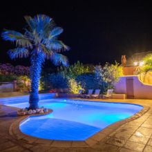 Piscine location villas et appartement Corse du Sud