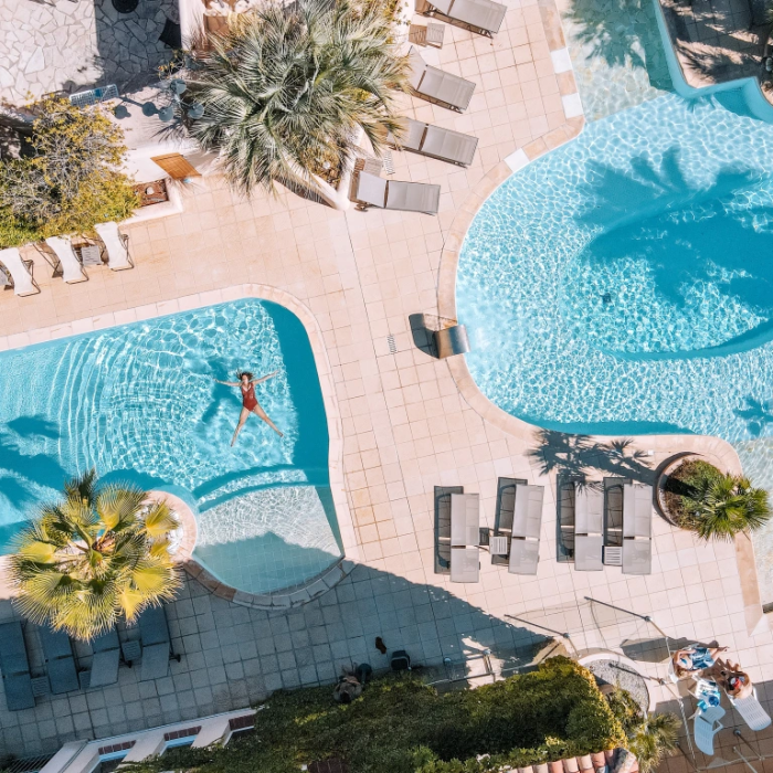 La piscine de la résidence Vasca d'Oro